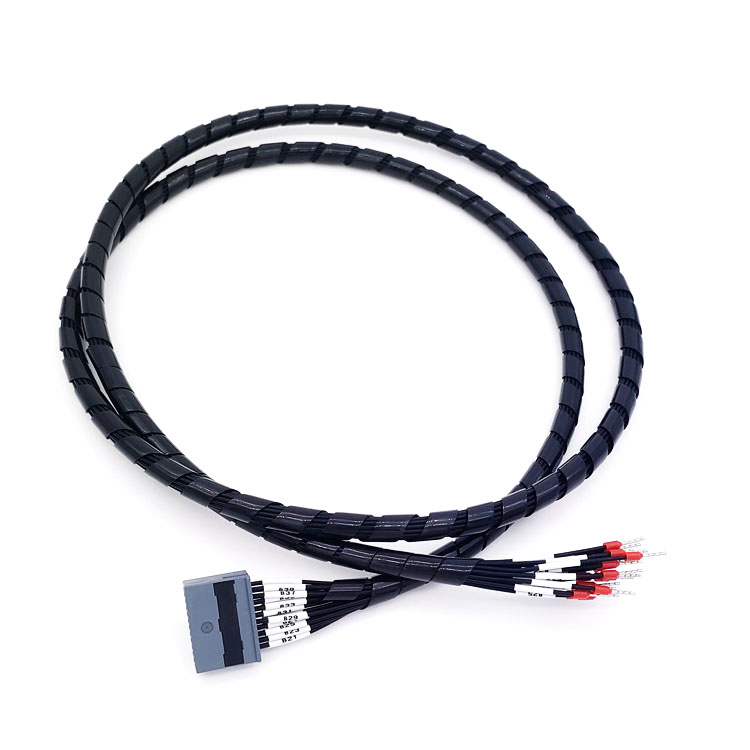 紫宸-J1线束电池管理单元 液冷BMU-c36012线束